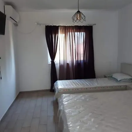Casa Dragos * 萨图恩