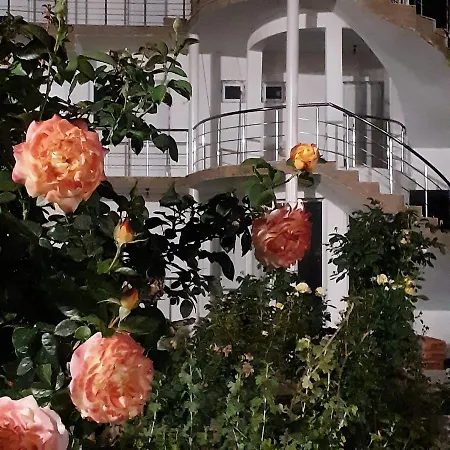 منزل للإقامة Casa Dragos *